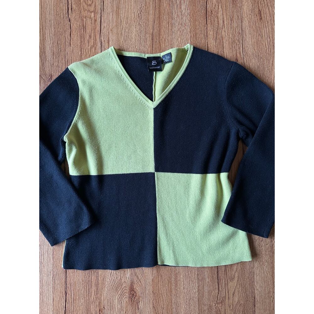 G Knitwear Vintage Green & Black Sweater Size Small